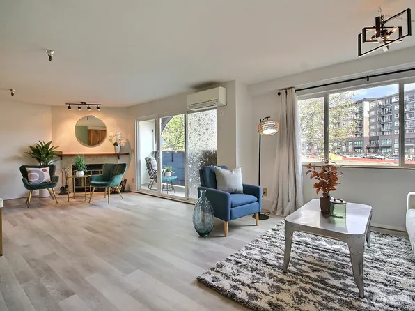 1100 Harrington Avenue NE #205, Renton, WA 98056