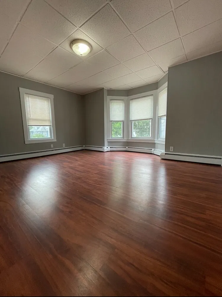 2 bed, 700 sqft, $1,975 — Photo 4
