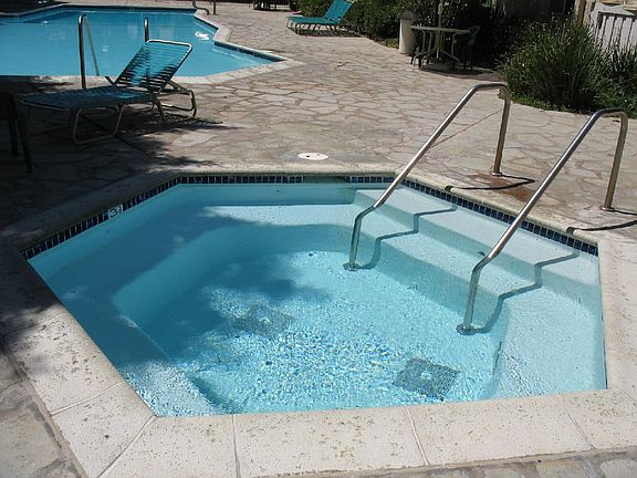 3rd image of 18307 Burbank Blvd Unit 316
