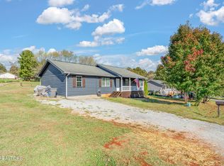 105 Lovin Farm Ln, Vonore, TN 37885