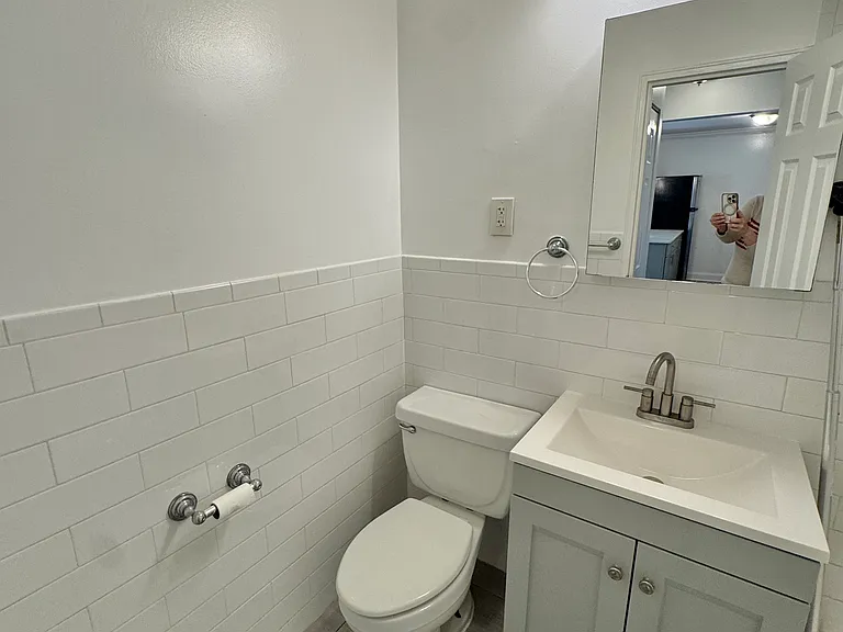 Stamford Commons — Photo 8