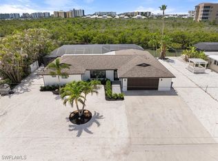 52 Fairview Blvd, Fort Myers Beach, FL 33931