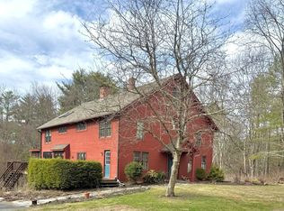 30 E Putnam Rd, Putnam, CT 06260