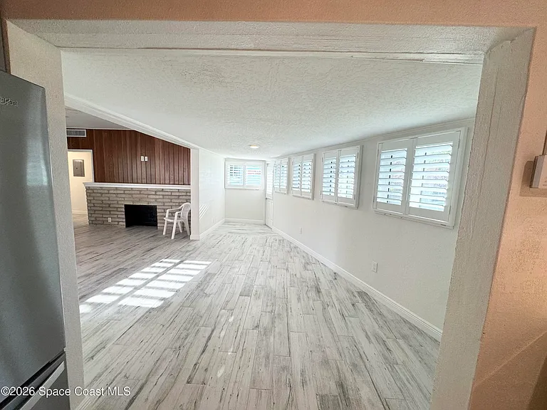 249 Palm Ln — Photo 10