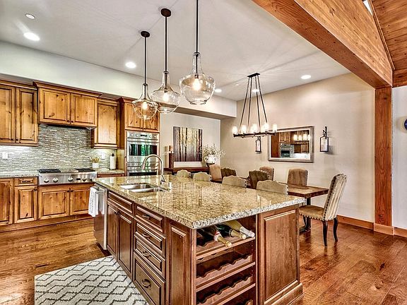 4th image of 10100 Sagebrush Ct