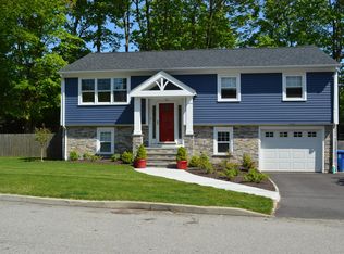 66 Mawney St, East Greenwich, RI 02818