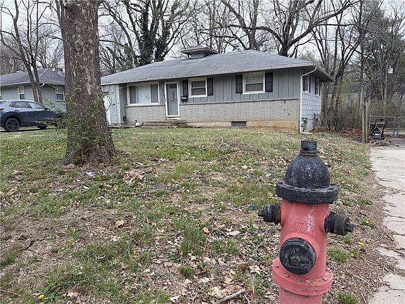 2nd image of 8605 Cambridge Ave