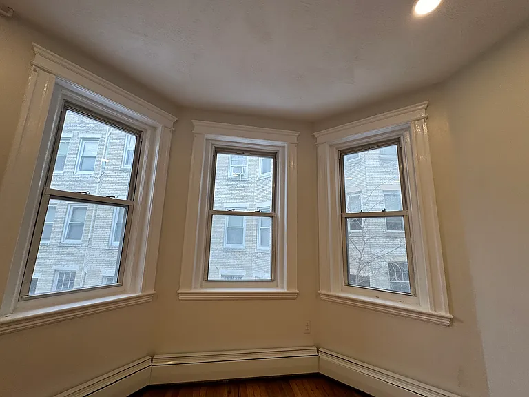 109 Strathmore Rd #11 — Photo 12