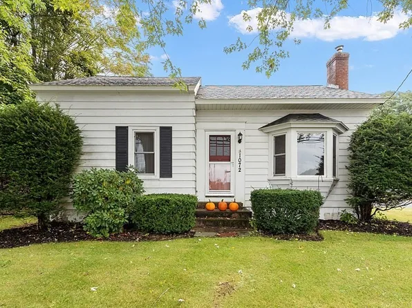 1072 Templeton Rd, Athol, MA 01331