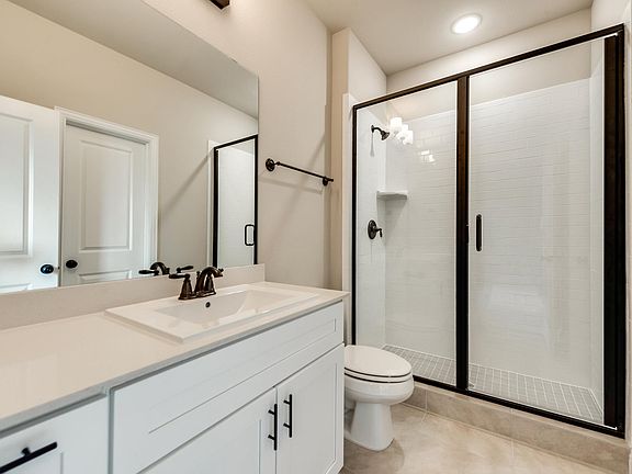 4th image of 17722 Bottlebrush Dr