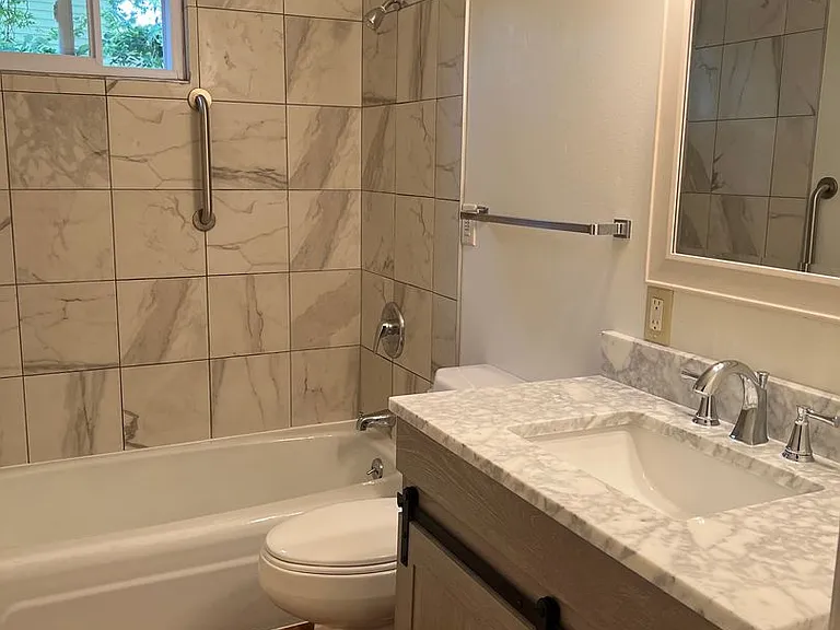 603 N Main St — Photo 5
