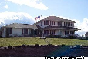1st image of 1306 Mountain Laurel Dr