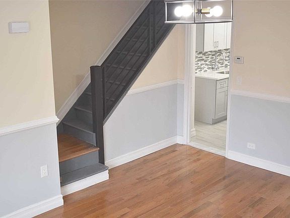 4th image of 11459 225th St