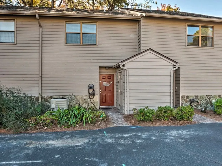14 Cypress St — Photo 15