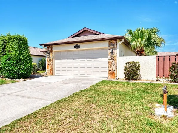 570 Foxwood Blvd #196, Englewood, FL 34223