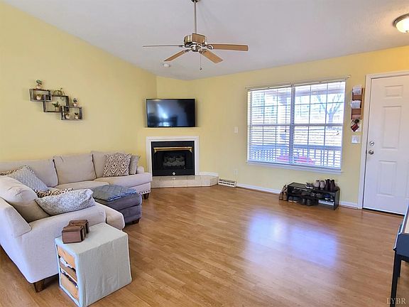 5th image of 1208 Ducks Ln