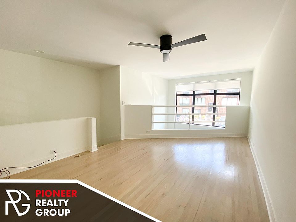 1st image of 3839 N Sheffield Ave #1J