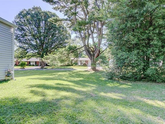 5th image of 1422 Jaywood Dr