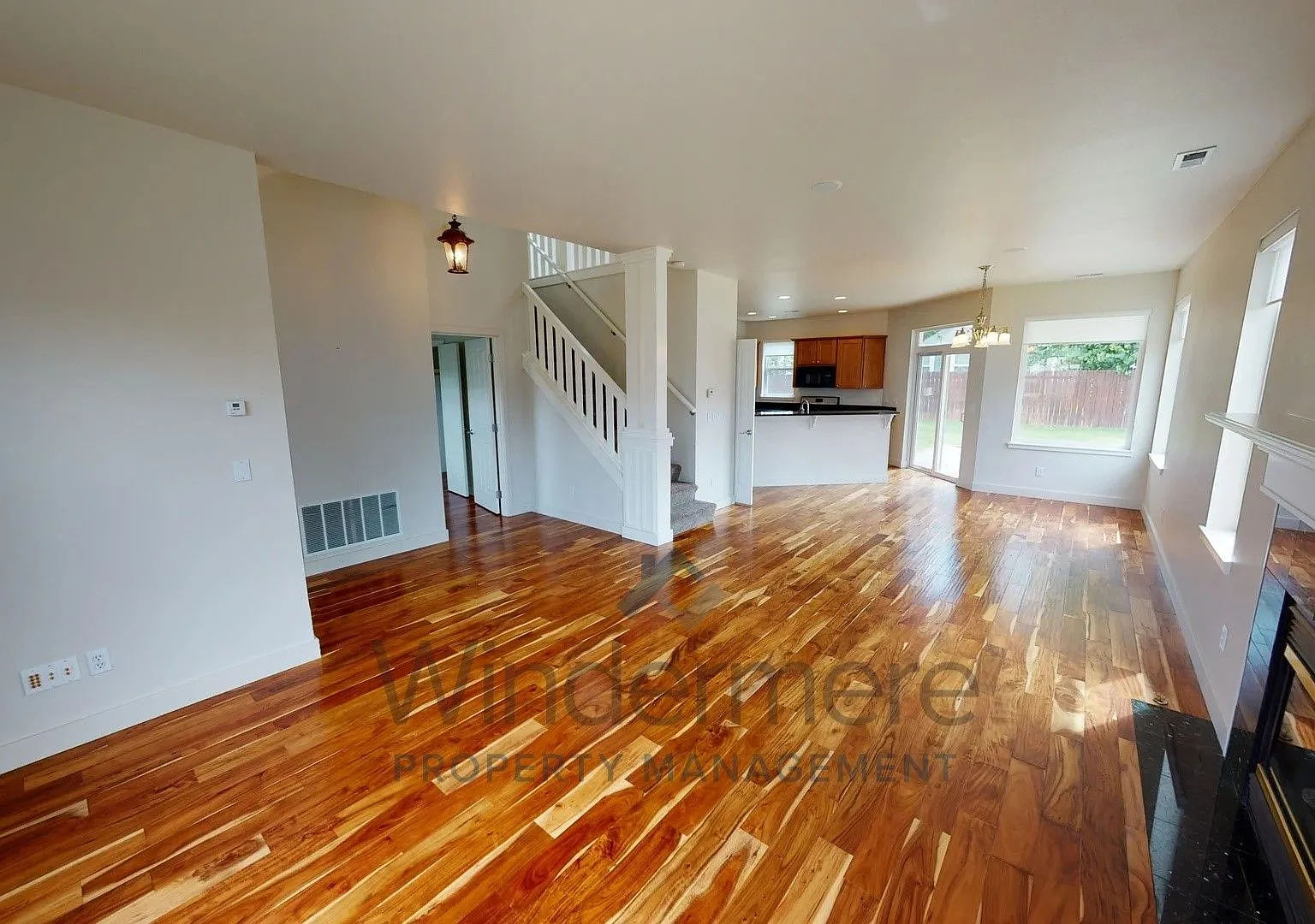 735 SE Quail Run *Located in Phase VI of the Villages of Garrison Creek* — Photo 3