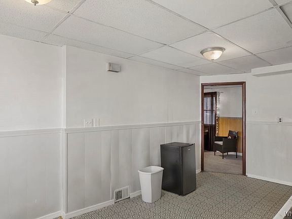 4th image of 1816 Willow Ave #1