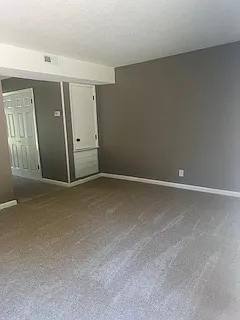 Building Photo - 193 Cox Ln #1