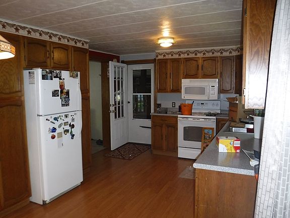 3rd image of 34 Woodside Ave