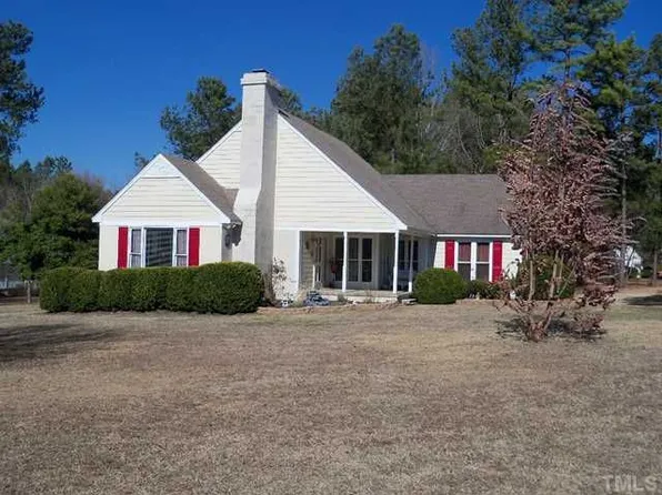 56 Chase Dr, Selma, NC 27576