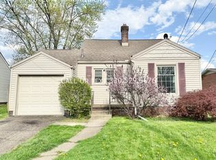 824 Bellflower Ave NW, Canton, OH 44708
