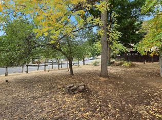 E Franklin St, Bingen, WA