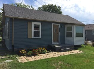 7869 Belleau Rd, Fair Haven, MI 48023