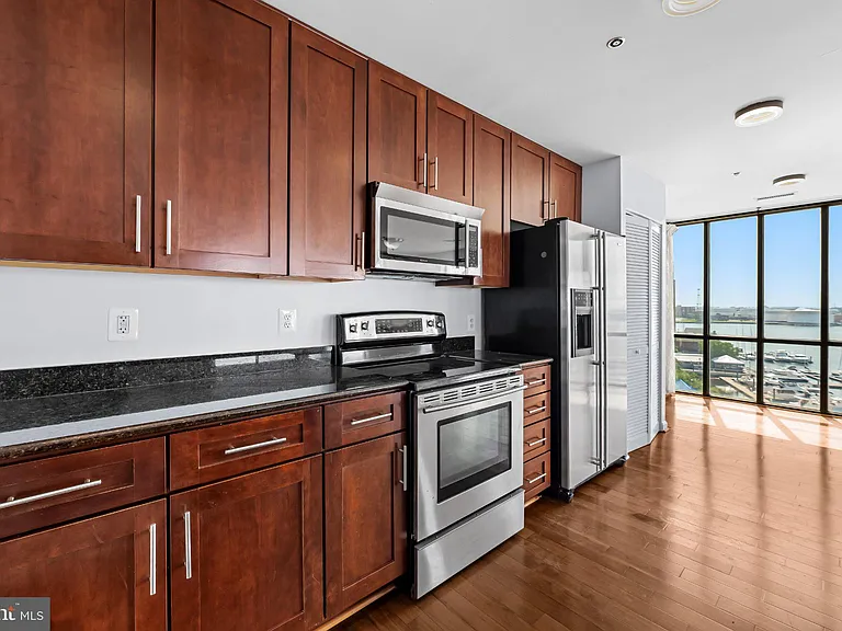2702 Lighthouse Point E #E-738 — Photo 7