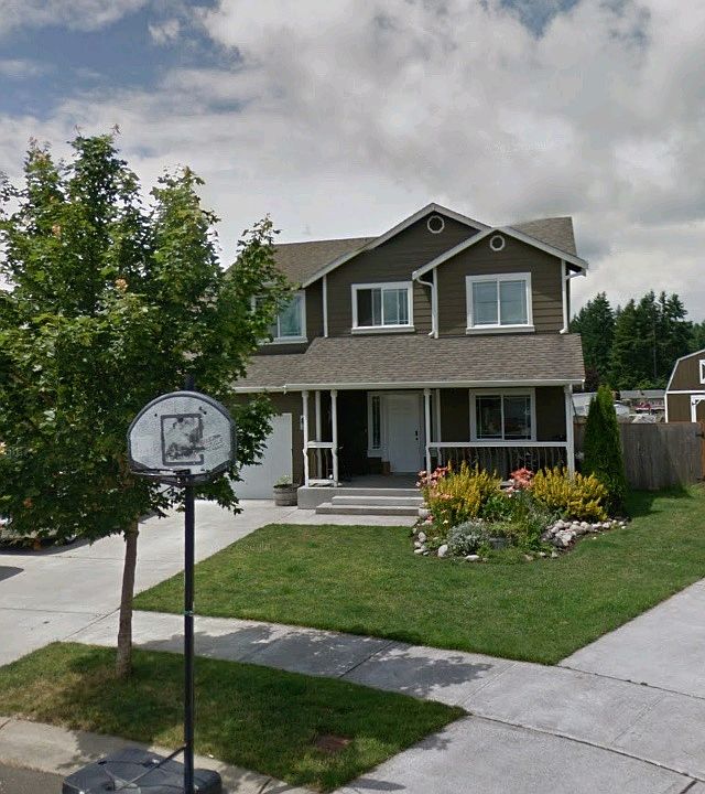 1st image of 10673 Umtanum St SE