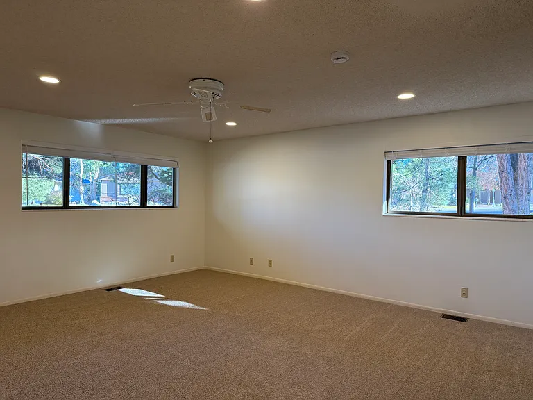 2435 Lake Ridge Shrs E — Photo 11