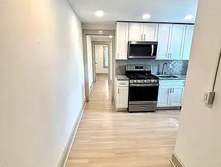 40 W James St #7 — Photo 3