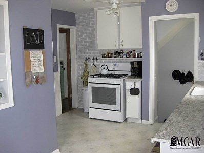 2nd image of 2980 Saint Paul St