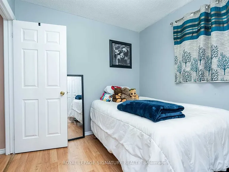52 Buchanan Cres — Photo 17