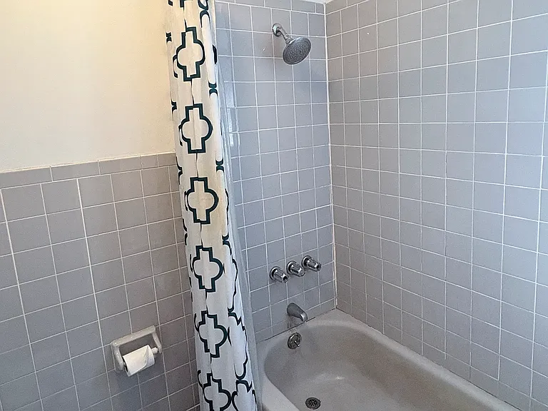 140 W 69th St #43A — Photo 7