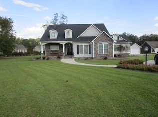 102 Surrey Cir, Tifton, GA 31793