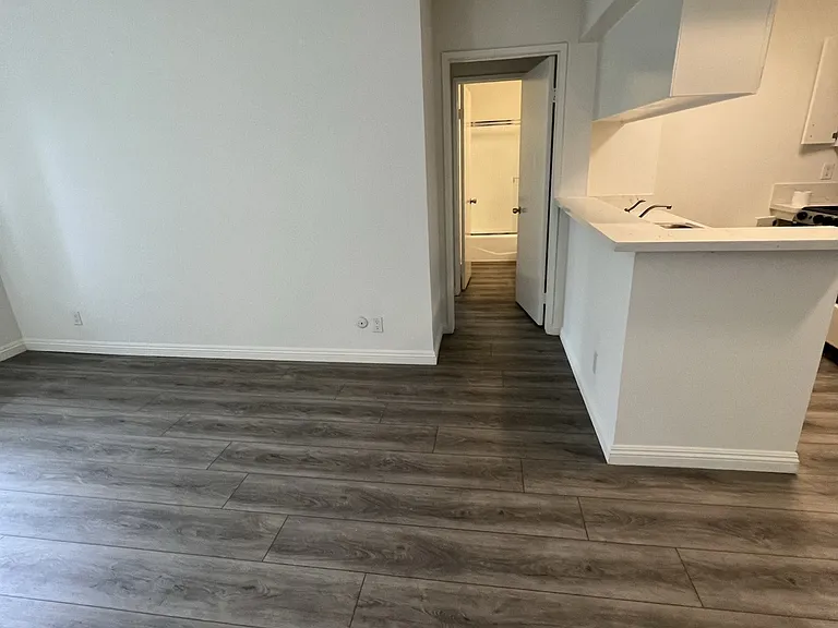 West Hollywood Ritz — Photo 10