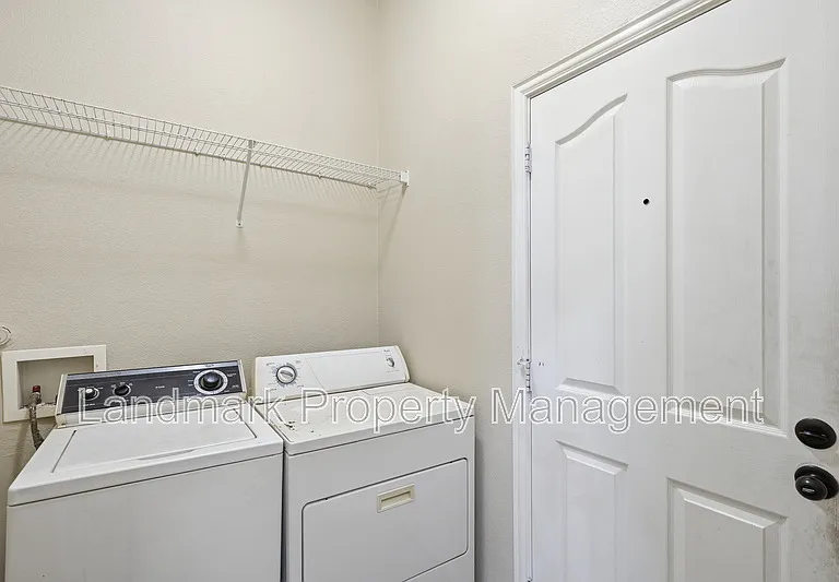 1218 Inglewood Dr — Photo 19