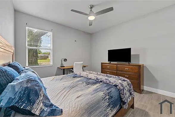 4602 N Manley St — Photo 22