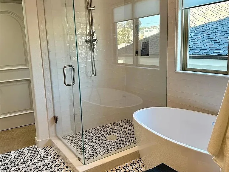 610 Orchid Ave #1/2 — Photo 3