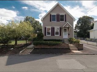 4 Dewey St, Methuen, MA 01844