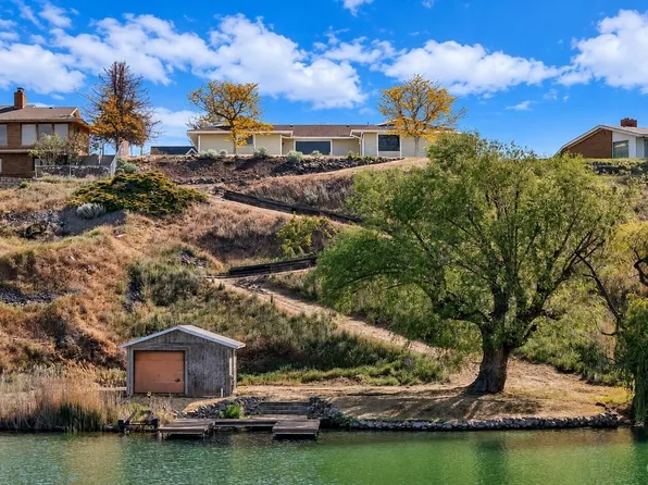 306 N Crestview Drive, Moses Lake, WA 98837