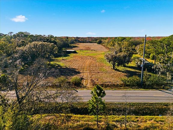 5th image of 2016 Thornhill Rd