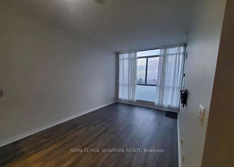2 bed, $2,400 — Photo 3