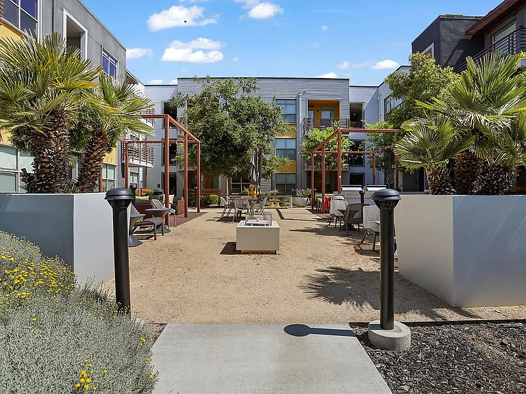 ROEN Menlo Park — Photo 36