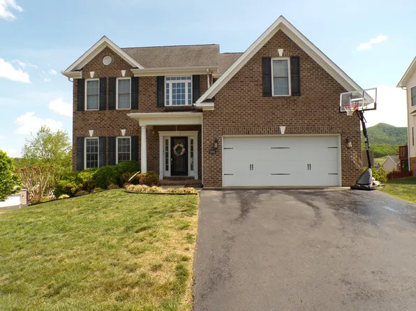 2321 Foxfield Ln, Salem, VA 24153