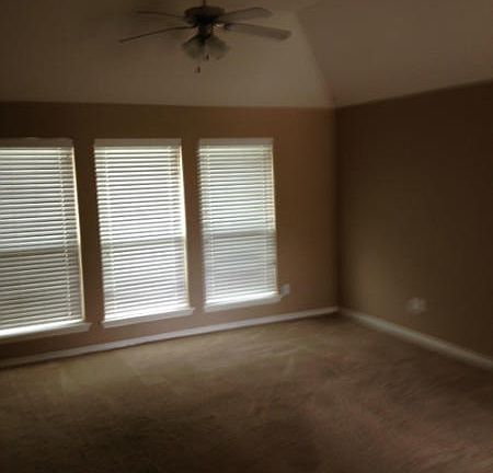 3rd image of 2300 Willow Dr