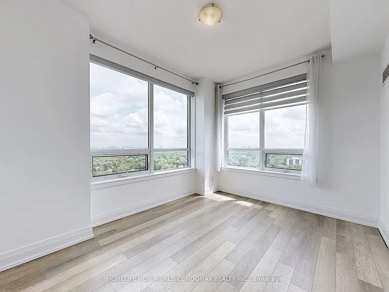7165 Yonge St #1906 — Photo 13